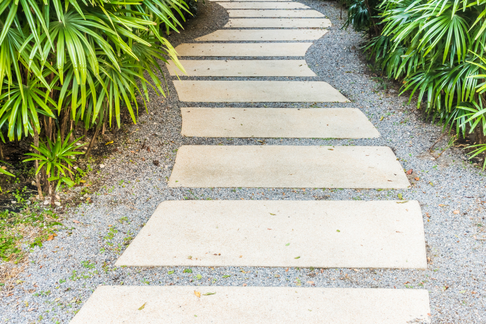 Chemin en dalle béton